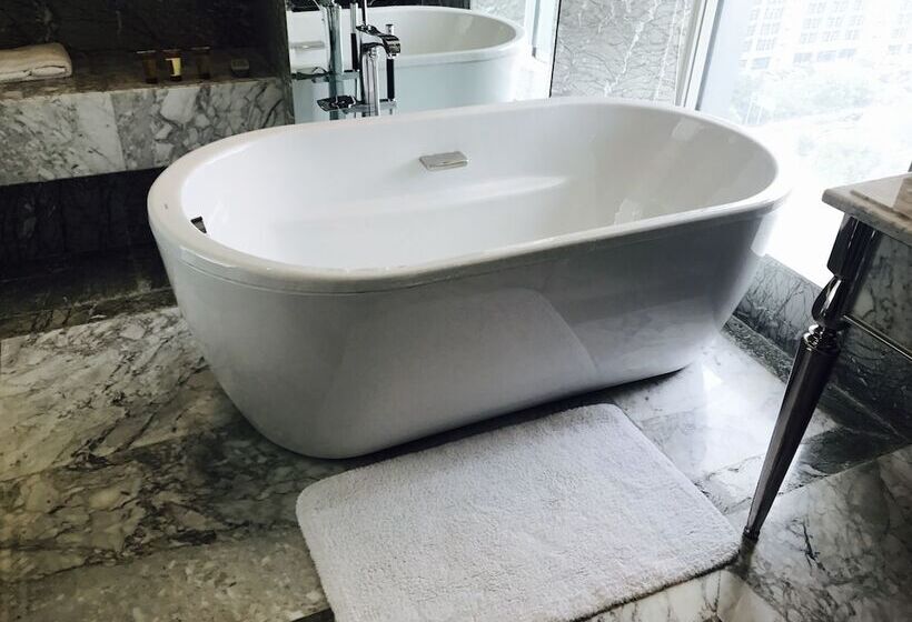 Отель Sheraton Qingdao Jiaozhou