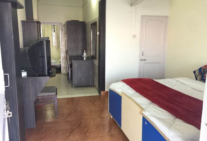 فندق Shining Star Resort