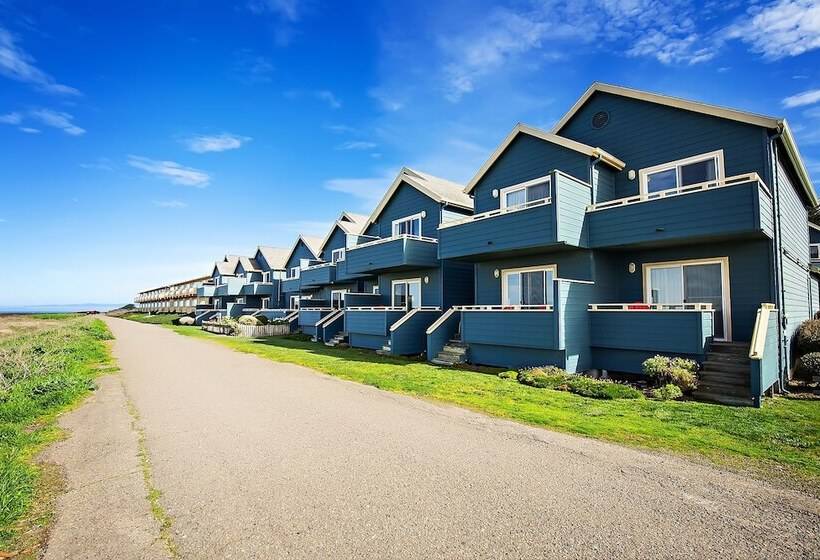 فندق Surf And Sand Lodge