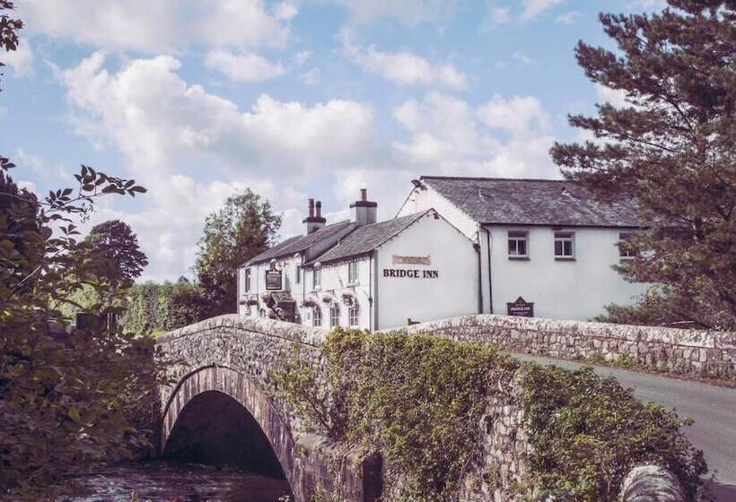 ホテル The Bridge Inn