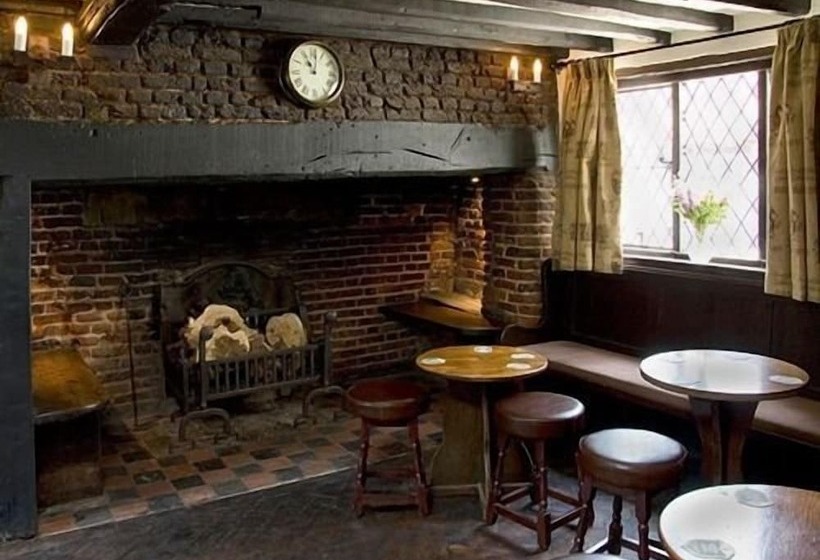 فندق The Brocket Arms