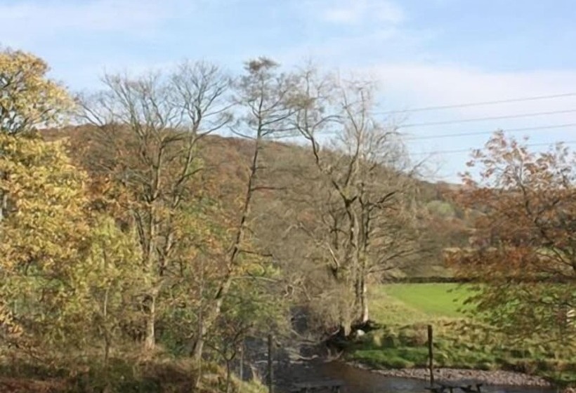 ホテル The Eagle And Child Inn