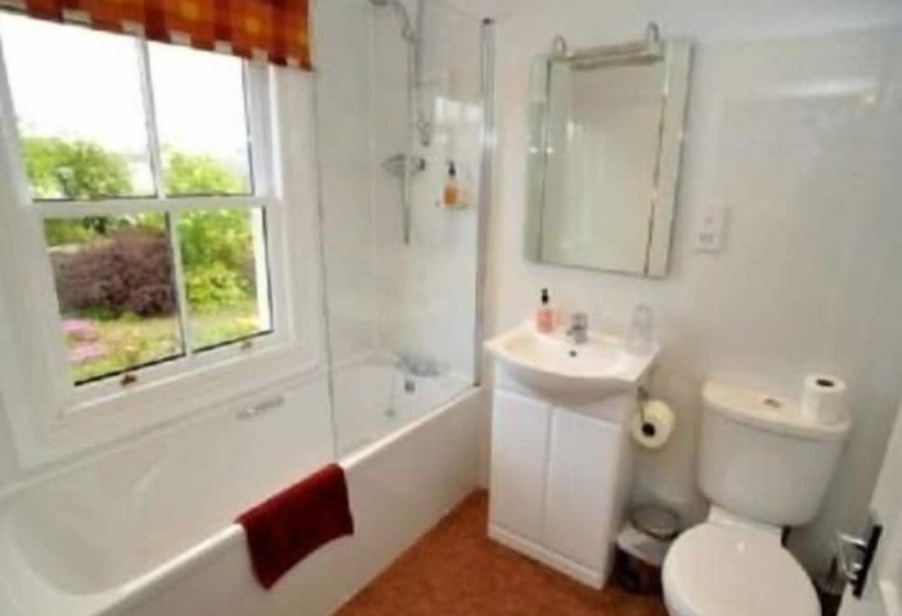 ホテル Elphinstone