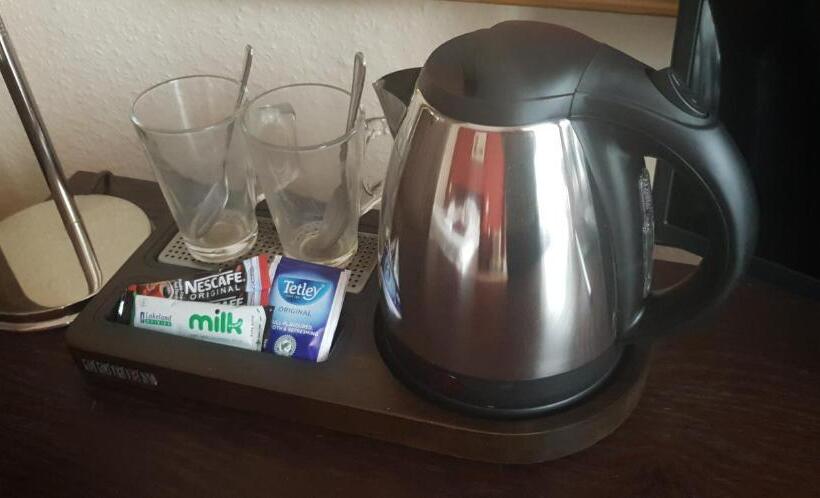 בית מלון כפרי The George Inn