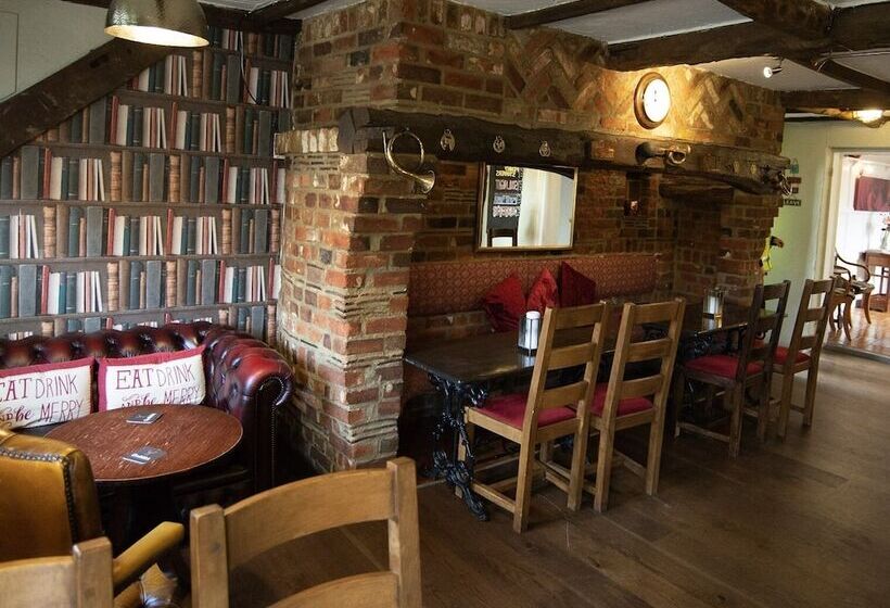 בית מלון כפרי The Heath Inn