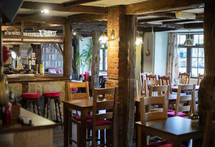 בית מלון כפרי The Heath Inn