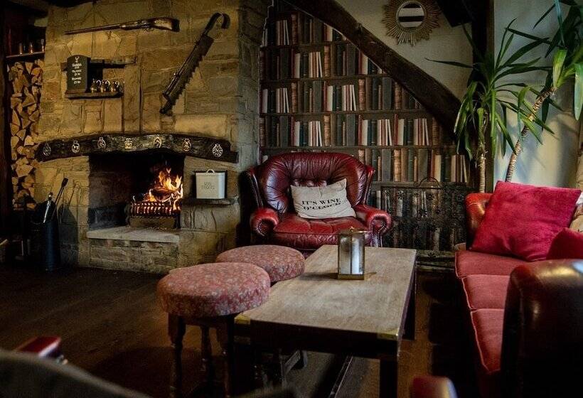 בית מלון כפרי The Heath Inn