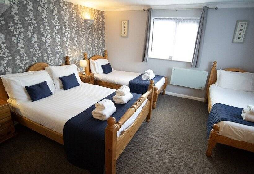 בית מלון כפרי The Heath Inn