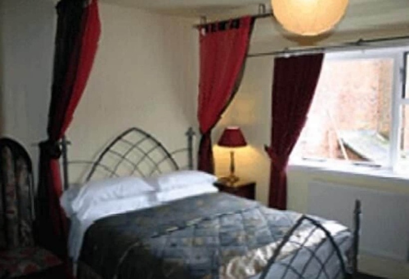 Отель The Lamb Inn