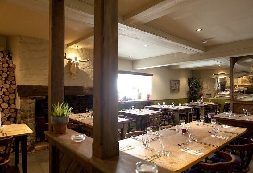 בית מלון כפרי The Red Lion