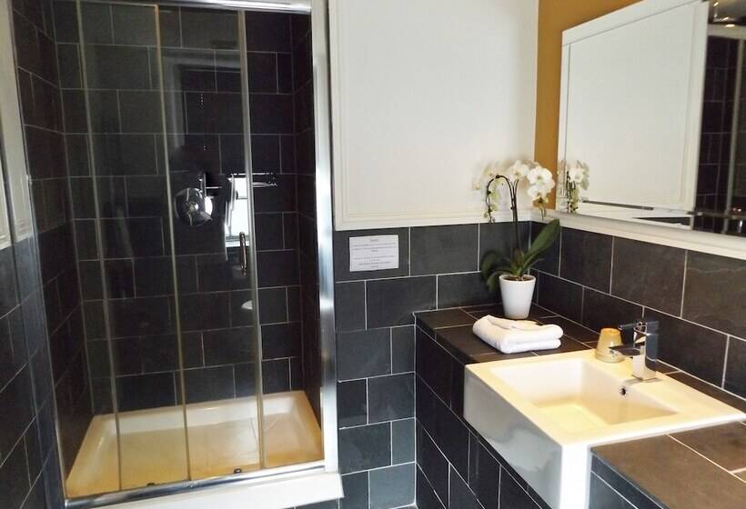 בית מלון כפרי The Red Lion