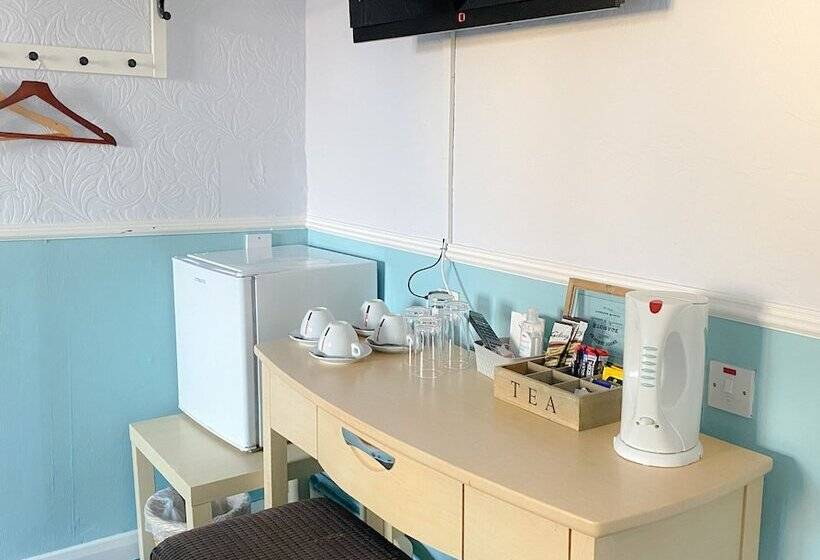 ホテル The Tavern  Steakhouse And Lodge