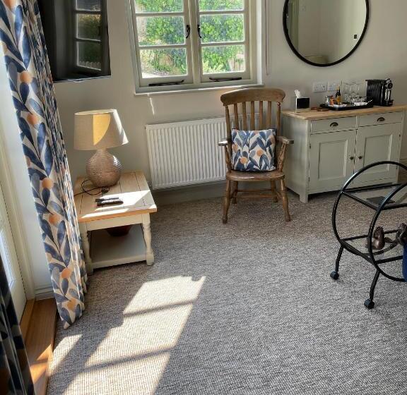 Отель The Tradesman's Arms