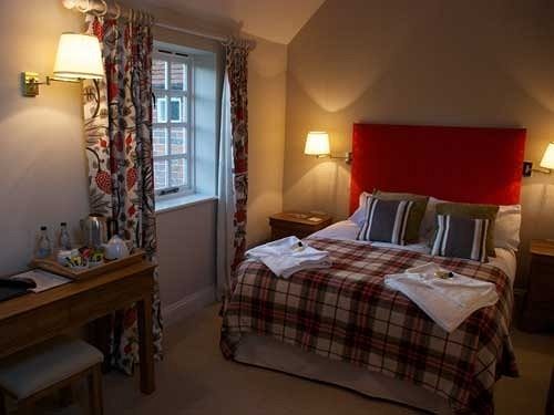 Отель The White Hart Inn