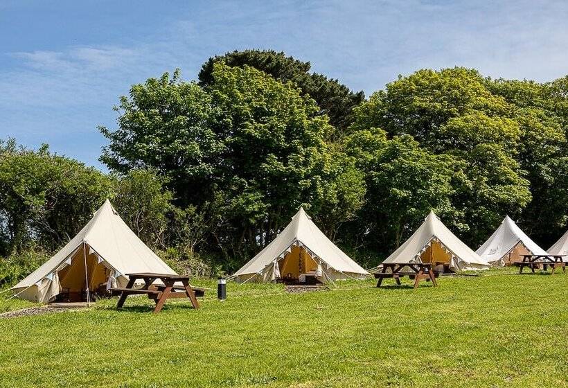 호텔 The Three Tuns