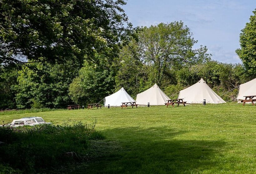 호텔 The Three Tuns