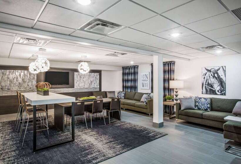 فندق Wingate By Wyndham Louisville Airport Expo Center