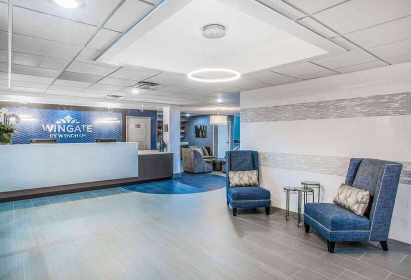 فندق Wingate By Wyndham Louisville Airport Expo Center