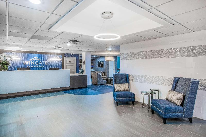 فندق Wingate By Wyndham Louisville Airport Expo Center