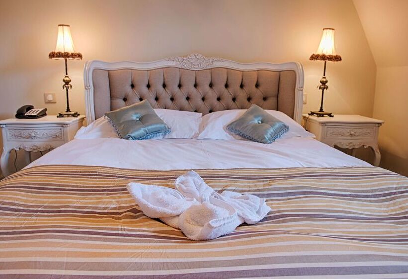 בית מלון כפרי Wyndham Halcyon Resort La Souterraine