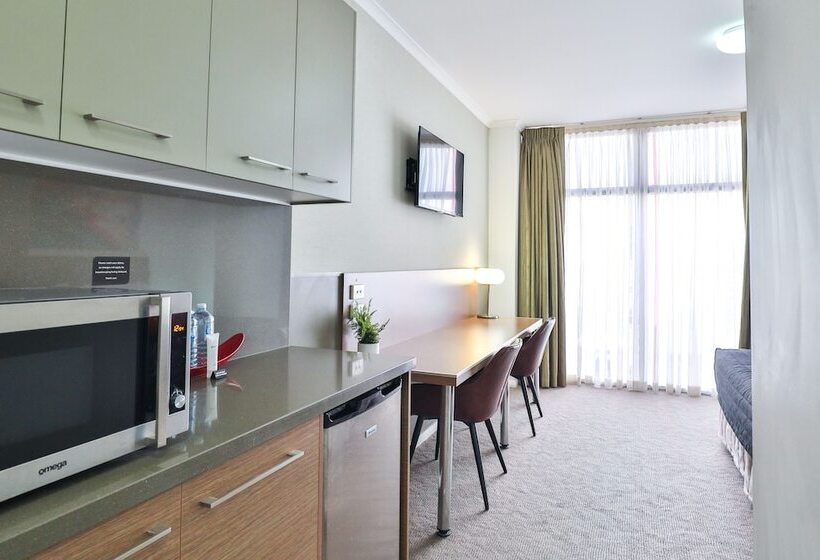 Indulge Apartments   Ontario