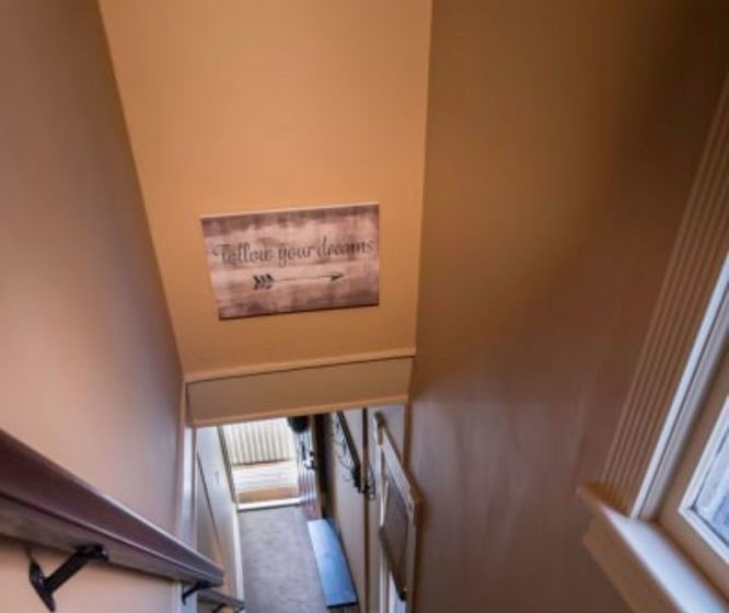 مبيت وإفطار Kara S Kottages @ W. Main St