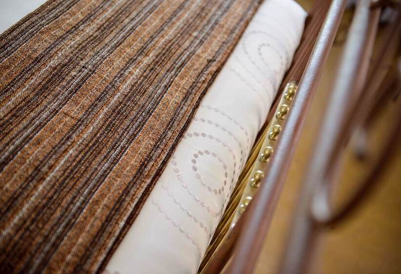 La Kruger Lifestyle Lodge   No Loadshedding