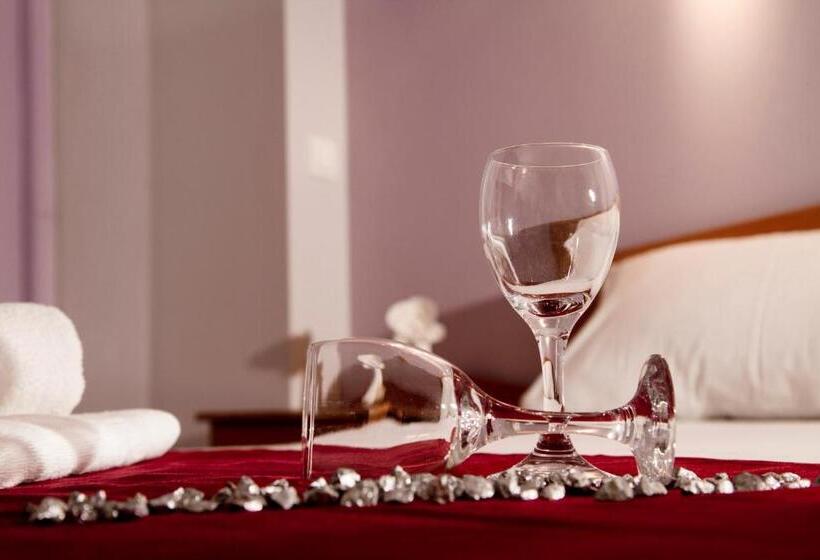 Mirtilos Studios & Apartments