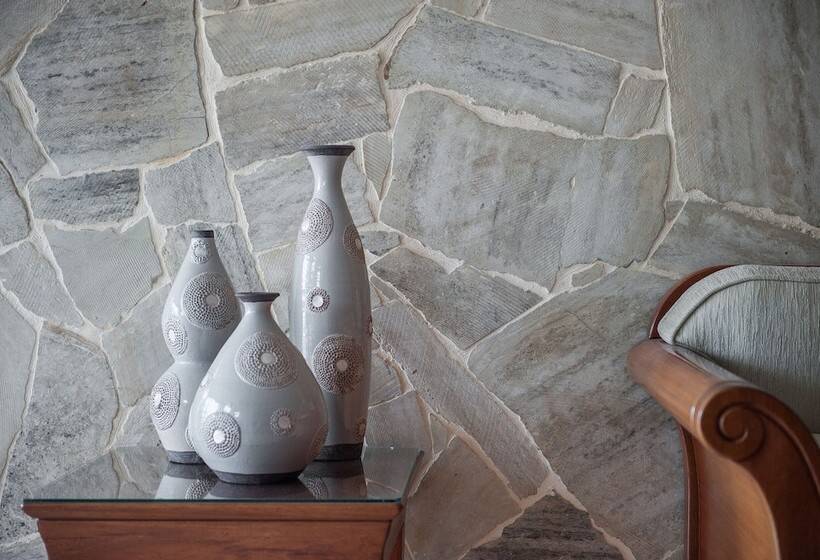 Mirtilos Studios & Apartments