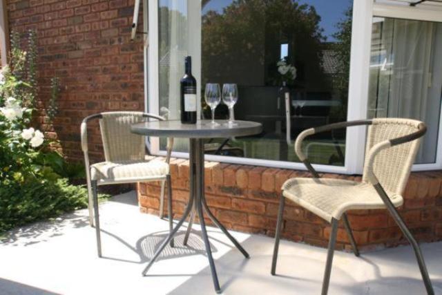 مُتل Shearwater Cottages