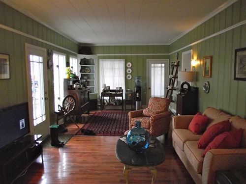 Orchard House Bed And Breakfast