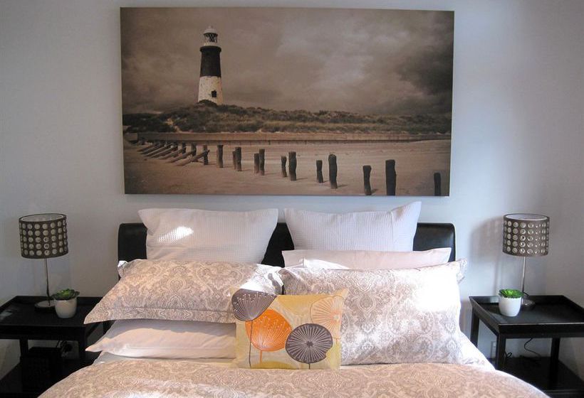 پانسیون Acorns Wellington