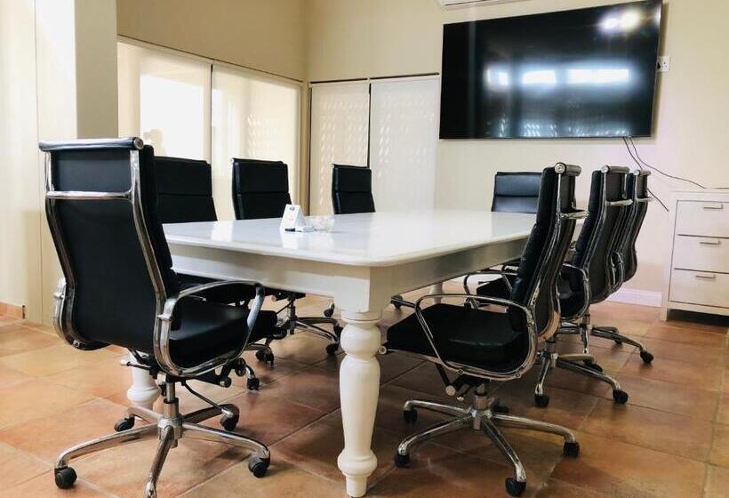 פנסיון Atlantic Villa Boutique Guesthouse