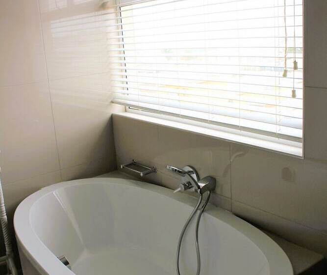 פנסיון Atlantic Villa Boutique Guesthouse