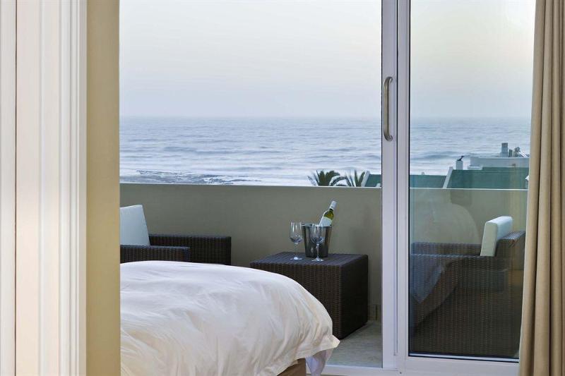 פנסיון Atlantic Villa Boutique Guesthouse