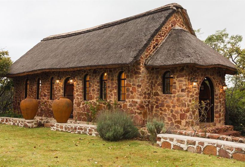 פנסיון Birdsong Cottages