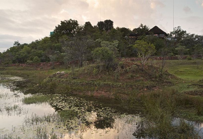 פנסיון Birdsong Cottages