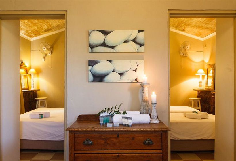 פנסיון Birdsong Cottages