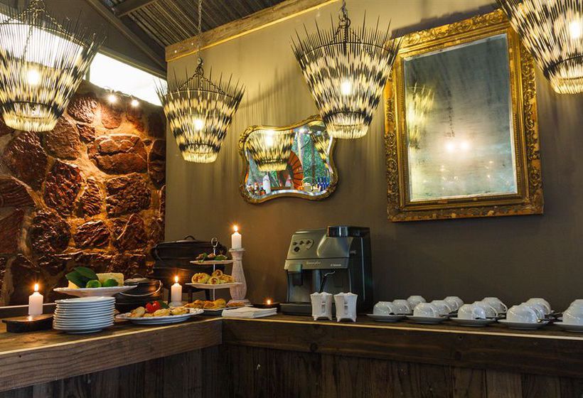 פנסיון Birdsong Cottages