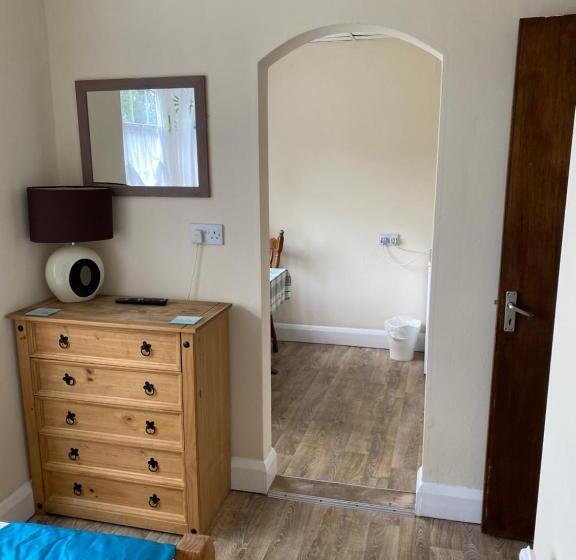 פנסיון Clarendon Lodge   Accommodation Only