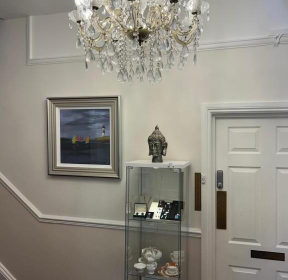 פנסיון Elmdene