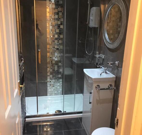 פנסיון Elmdene