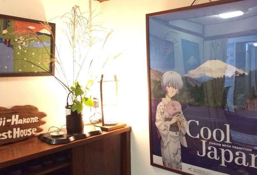 פנסיון Fujihakone Guest House