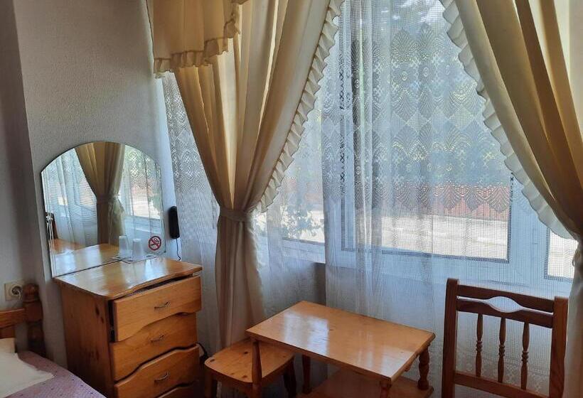 Пансион Guest House Zodiac