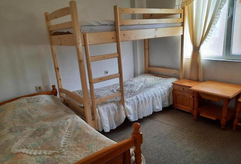 Пансион Guest House Zodiac