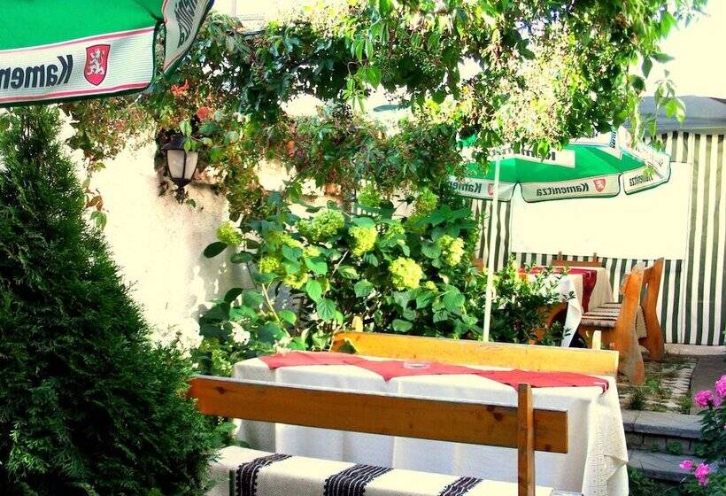 Пансион Guest House Zodiac