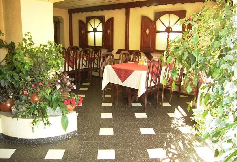 Пансион Guest House Zodiac