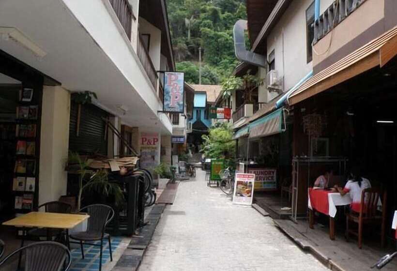 ペンション Kinnaree House