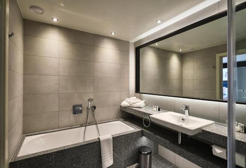 Пансион Llanerch Vineyard