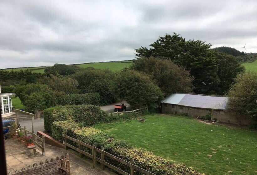 ペンション Mullacott Farm